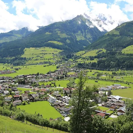 In Near Zell Am Lift, Cleaning Included *